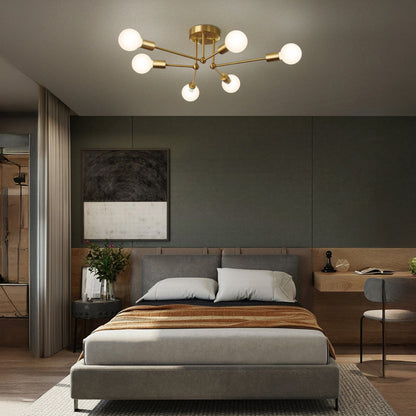 Plafonnier en fer à grappes dorées