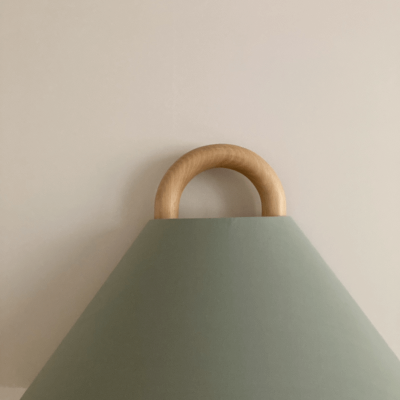 Lampe murale plissée contemporaine