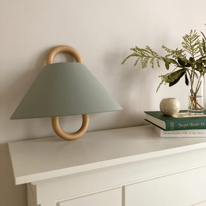 Lampe murale plissée contemporaine