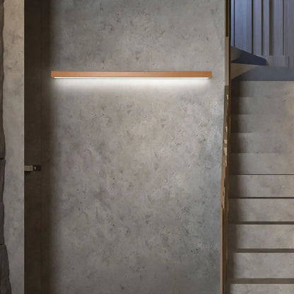 Applique murale linéaire moderne en bois