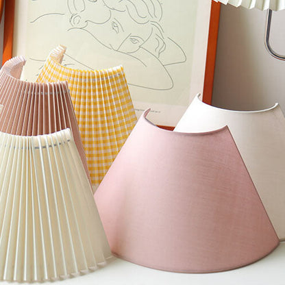 Lampe murale plissée contemporaine