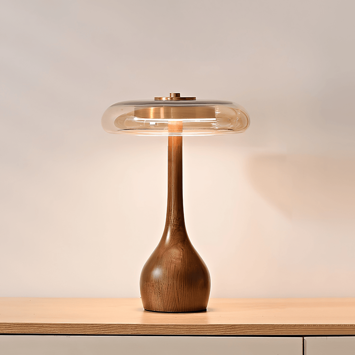 Lampe à poser en noyer style mi-siècle moderne Quilven