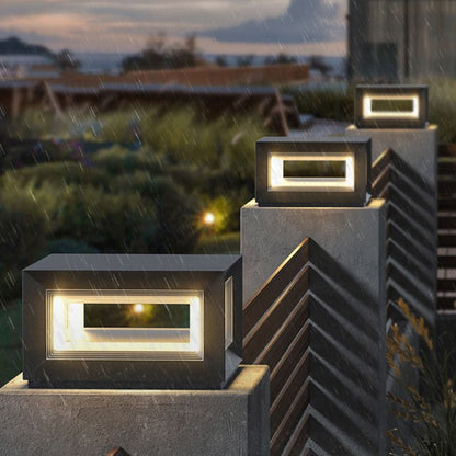 Lampe de poteau extérieure moderne à LED en forme de cube