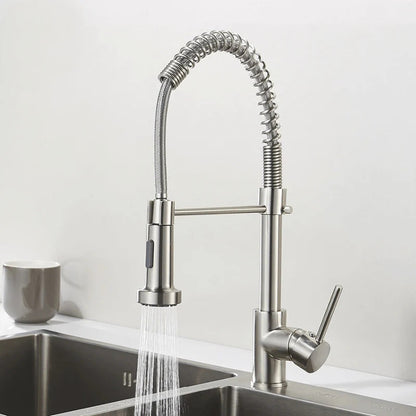 Robinet de cuisine moderne avec pulvérisateur à ressort escamotable