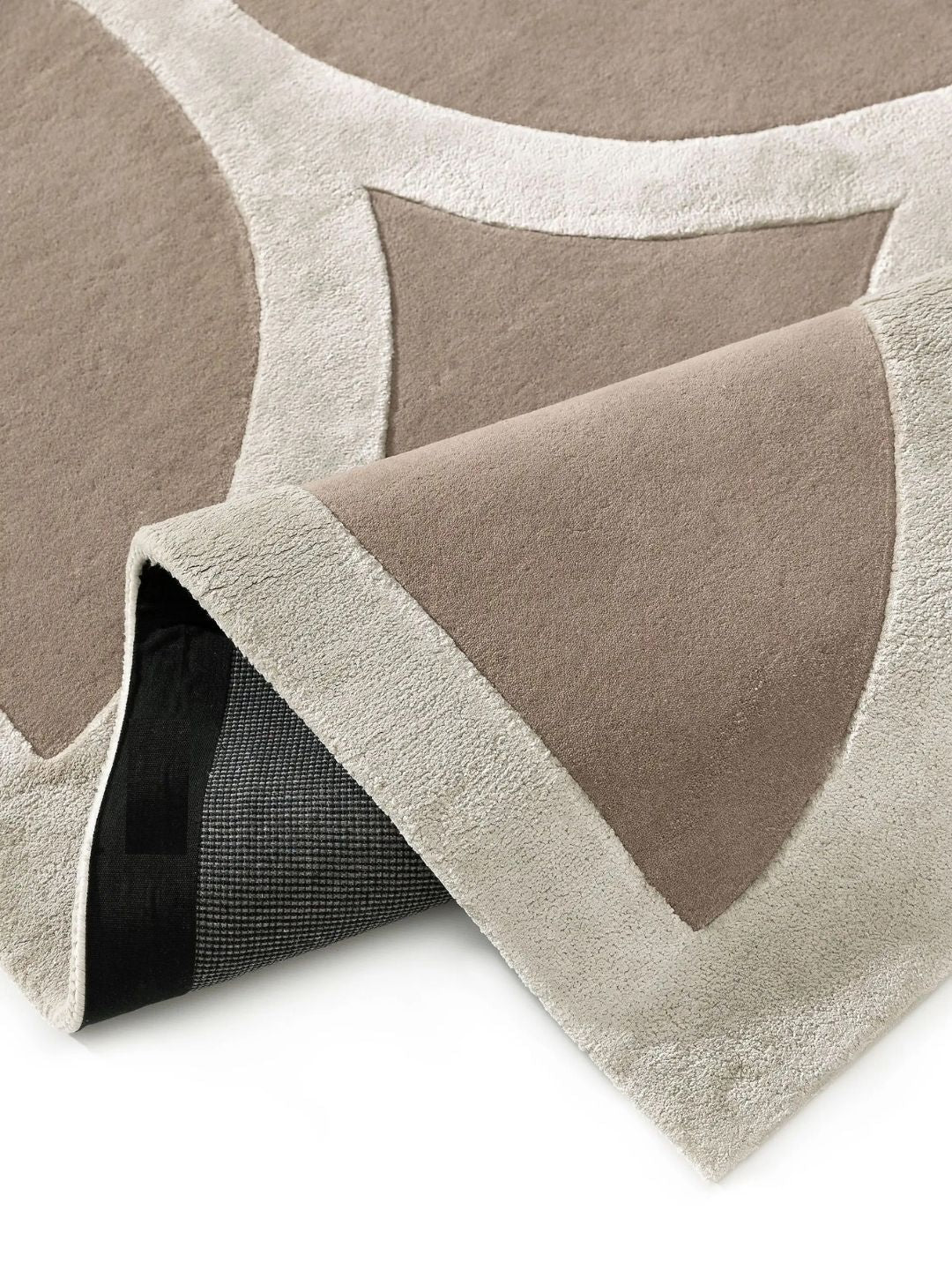 Tapis moderne en laine crème pour salon