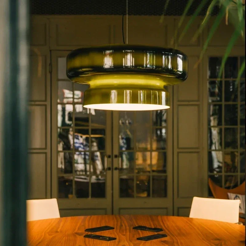 Lustre suspendu en verre design