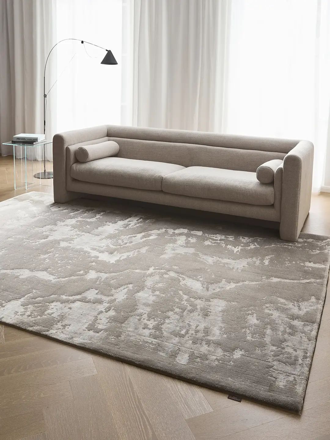 Tapis gris en viscose pour salon