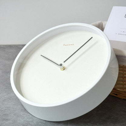 Horloge murale minimaliste nordique