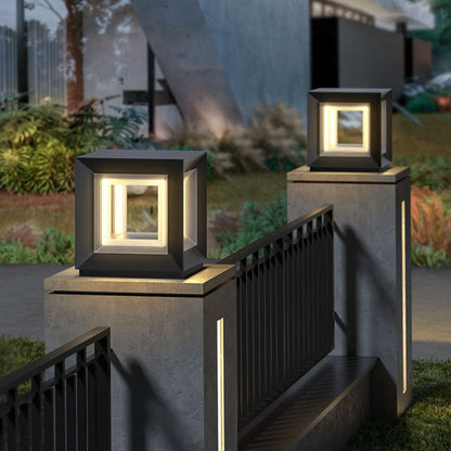 Lampe de poteau extérieure moderne à LED en forme de cube