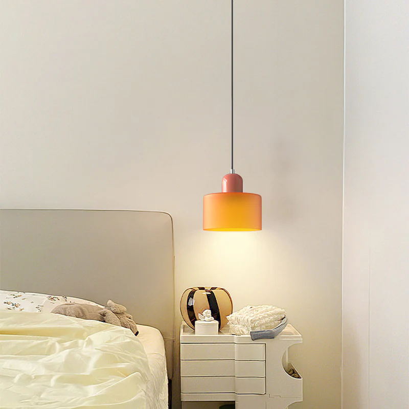Petite lampe suspendue en verre de style Bauhaus