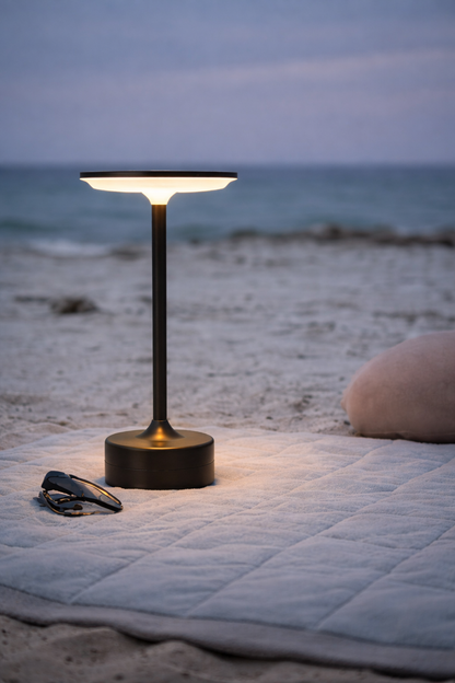 Lampe de table en laiton art déco Amberlin