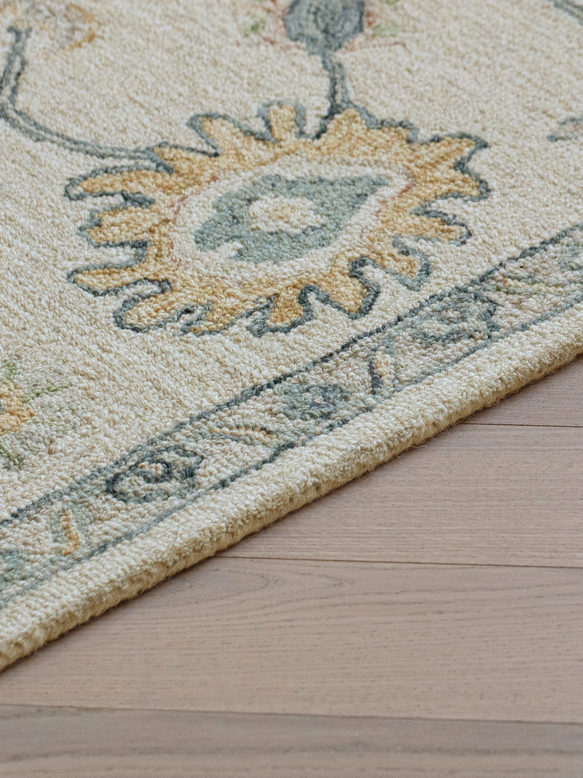 Tapis persan Calvera botanique en laine et coton