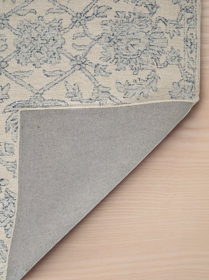 Tapis persan botanique Elvara en laine et coton