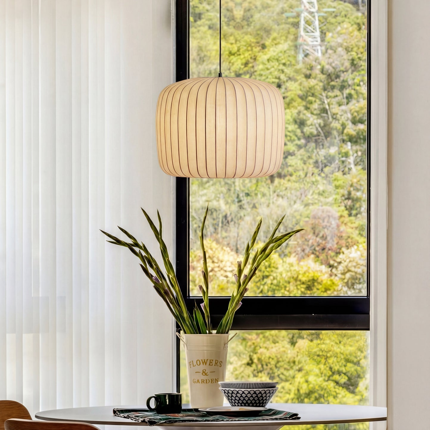Lampe suspendue élégante en soie moderne