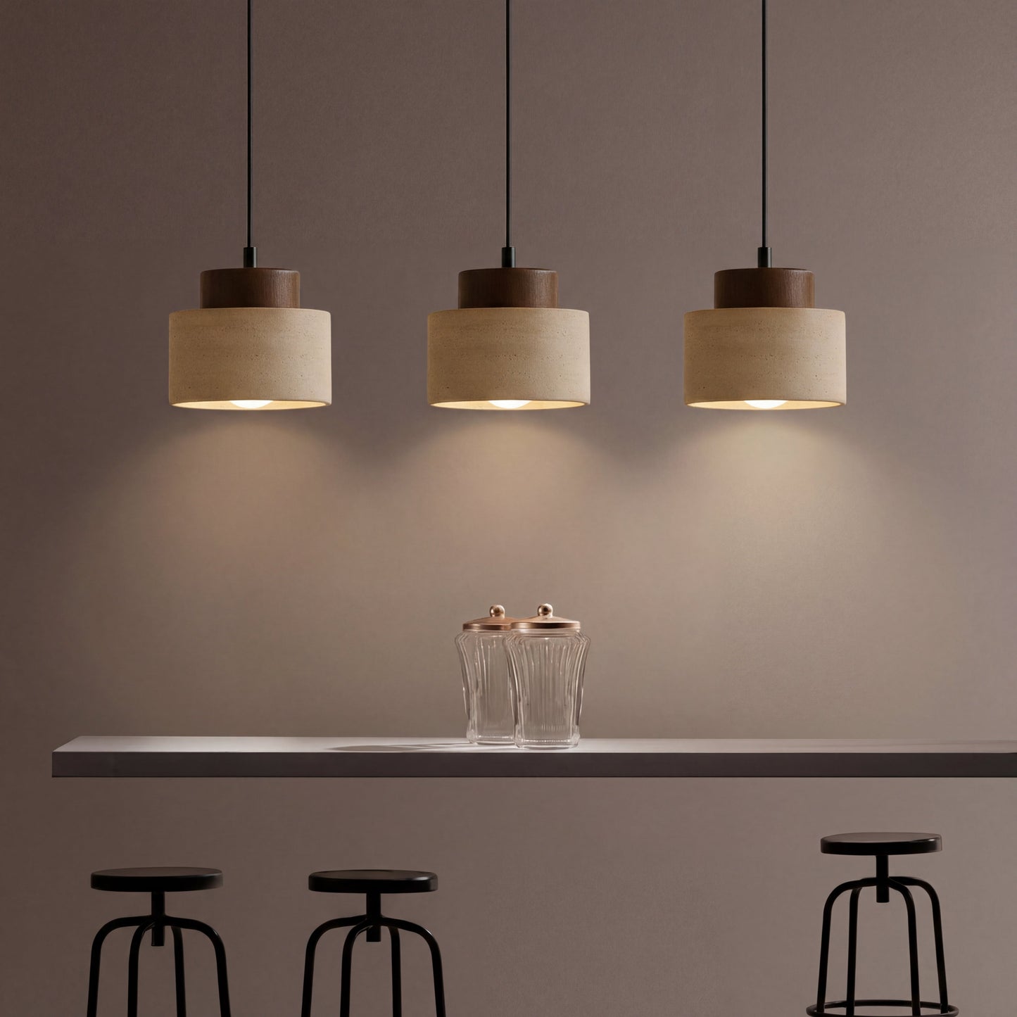 Suspension naturelle en travertin