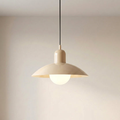 Suspension moderne au design coloré