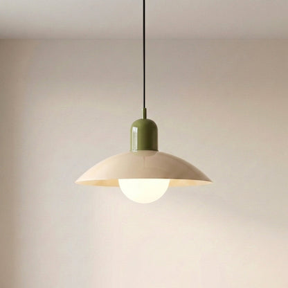 Suspension moderne au design coloré
