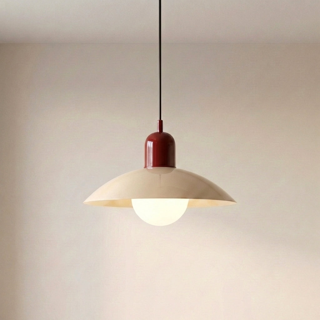 Suspension moderne au design coloré