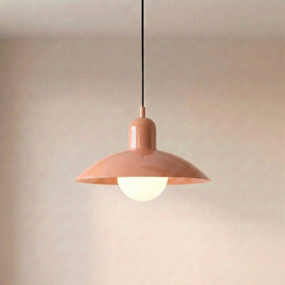 Suspension moderne au design coloré