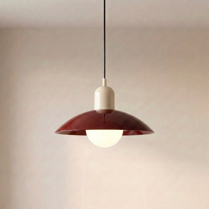Suspension moderne au design coloré