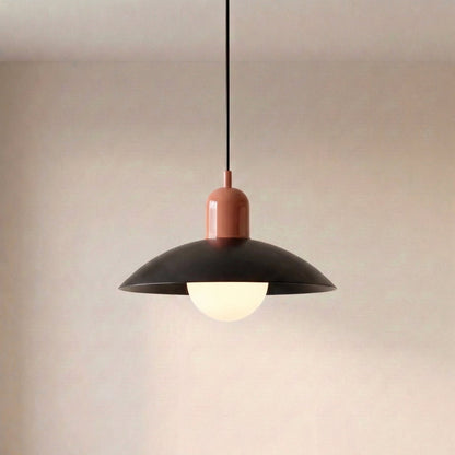 Suspension moderne au design coloré