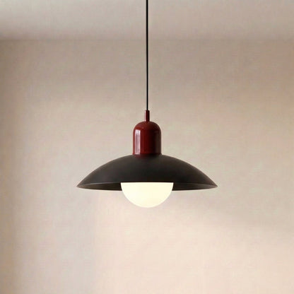Suspension moderne au design coloré