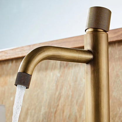 Robinet mitigeur de lavabo industriel à un trou Onyxbrel en laiton brossé vieilli