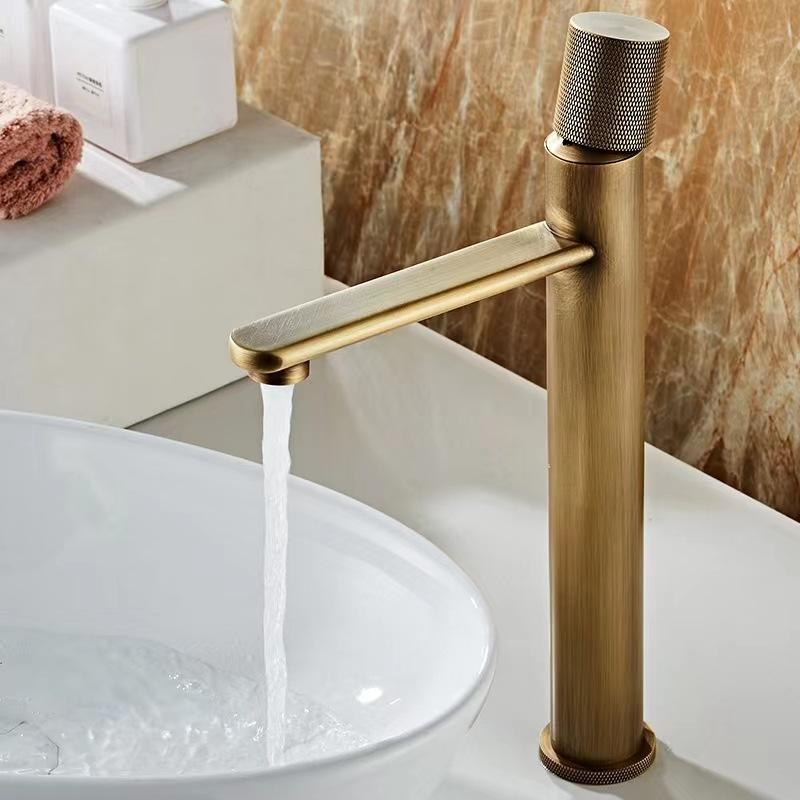 Robinet mitigeur de lavabo industriel à un trou Onyxbrel en laiton brossé vieilli