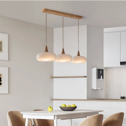 Suspension moderne en verre