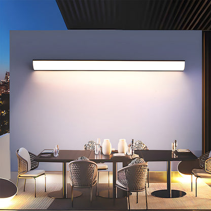 Lampe murale étanche élégante