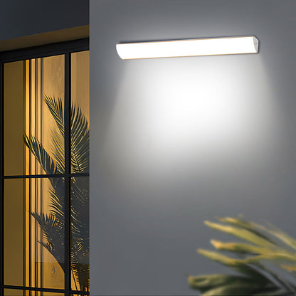 Lampe murale étanche élégante
