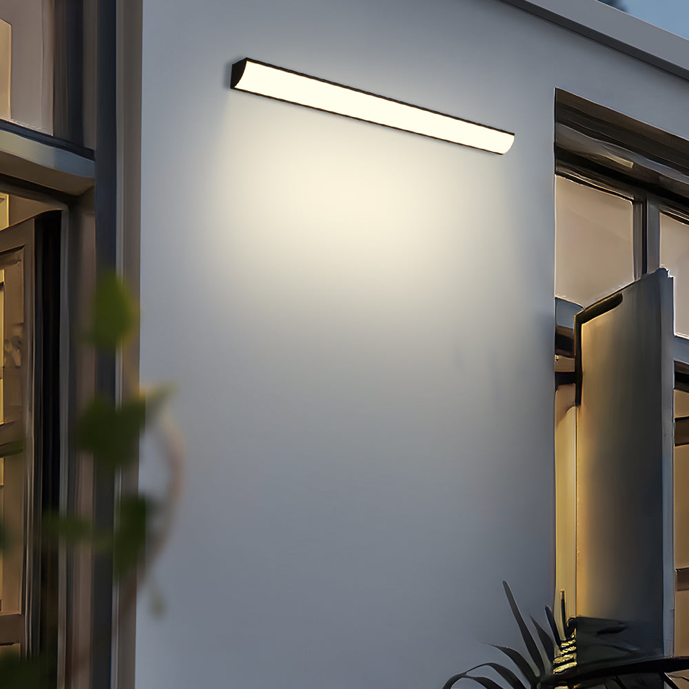 Lampe murale étanche élégante