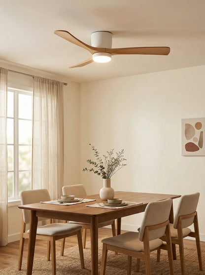 Ventilateur de plafond moderne avec pales en bois et lumière intégrée