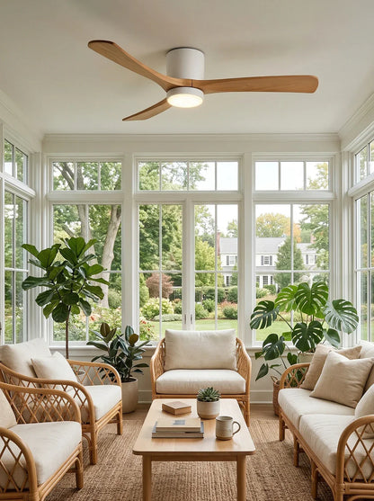 Ventilateur de plafond moderne avec pales en bois et lumière intégrée