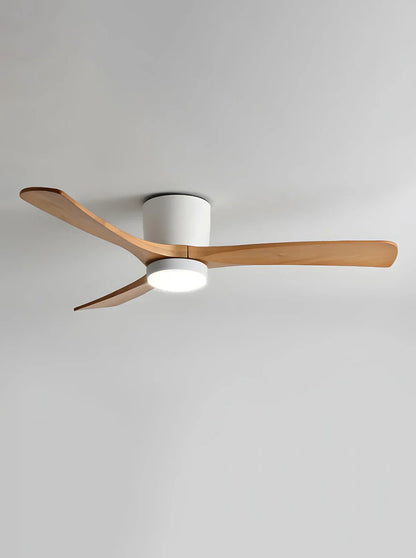 Ventilateur de plafond moderne avec pales en bois et lumière intégrée