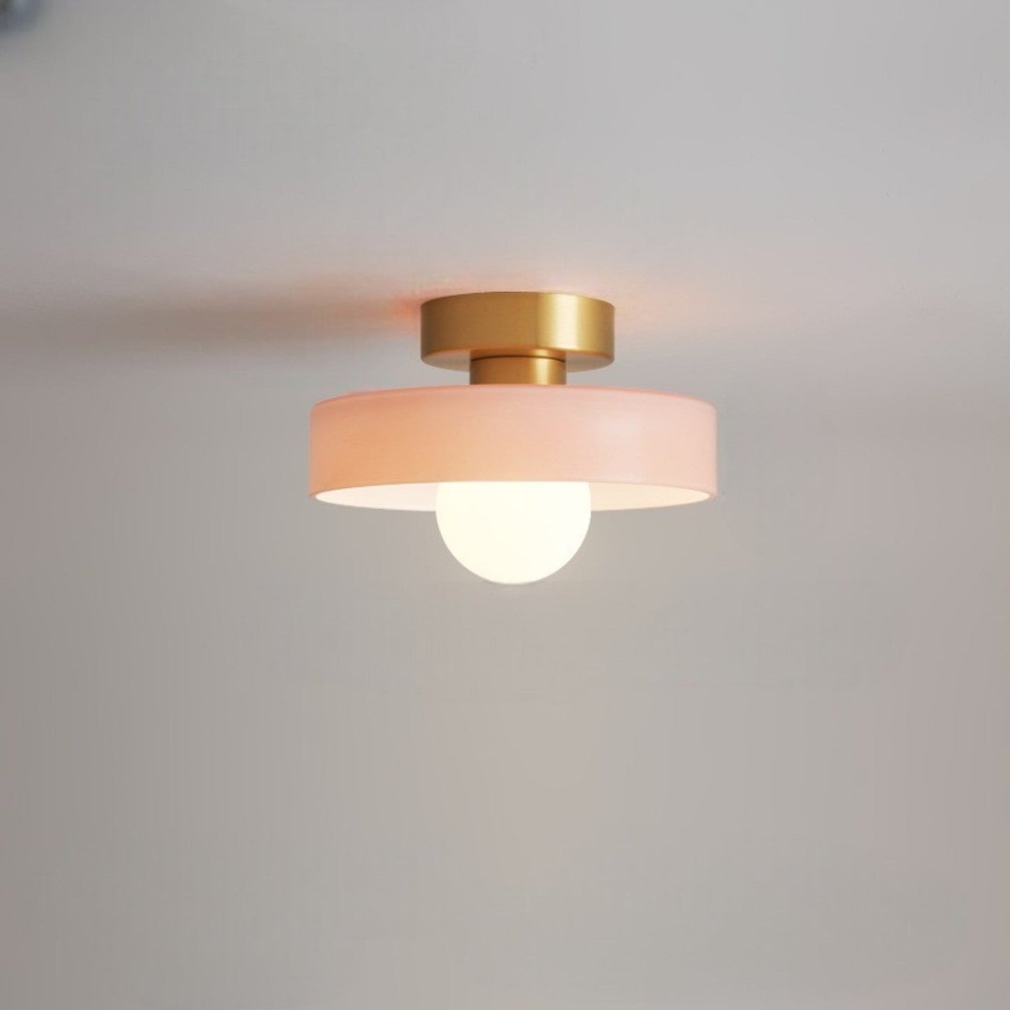 Plafonnier moderne de style Bauhaus