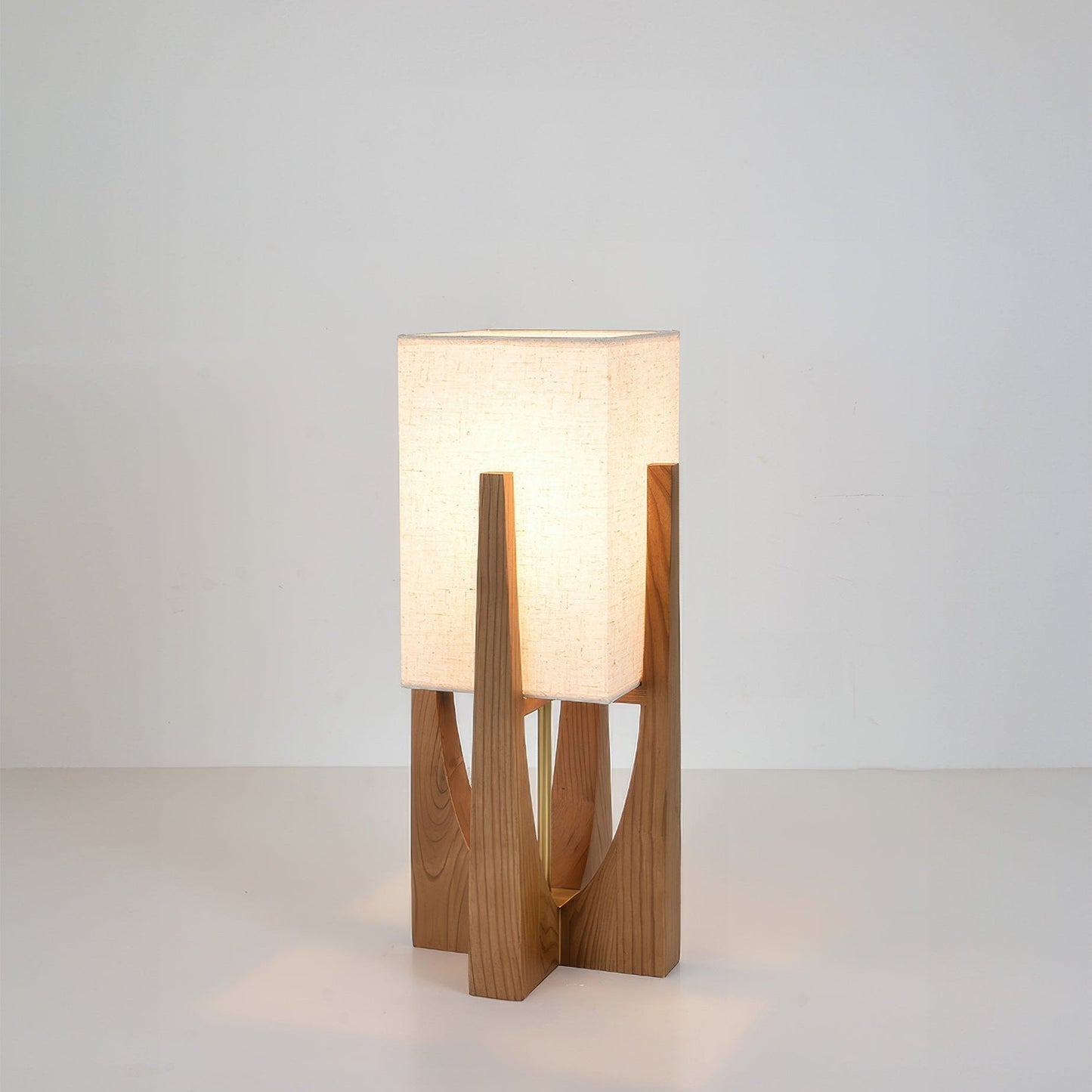 Lampe sur pied en bois minimaliste