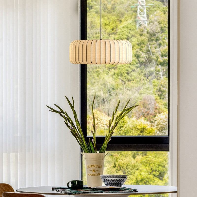 Lampe suspendue élégante en soie moderne