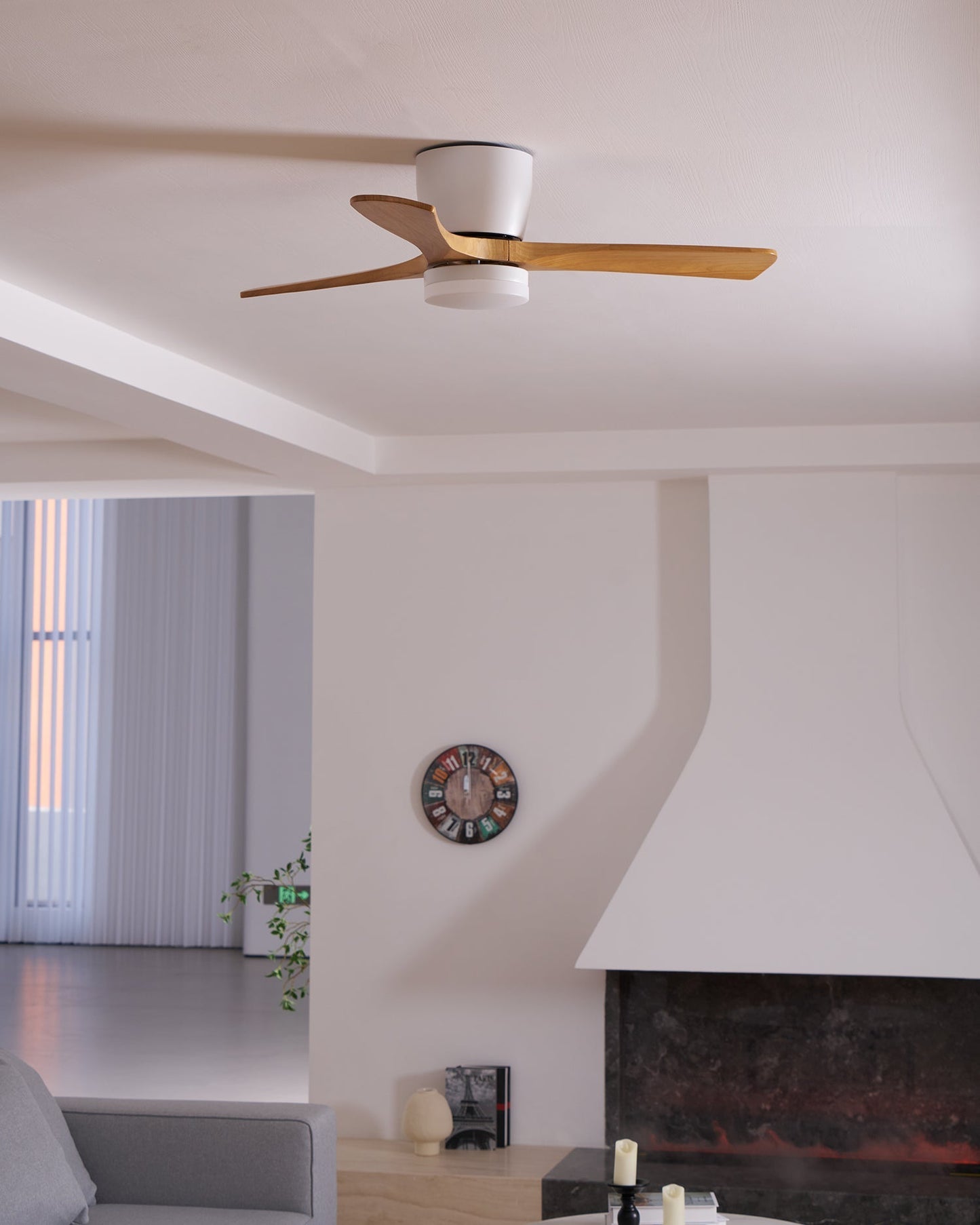 Ventilateur de plafond moderne en bois avec lumière LED