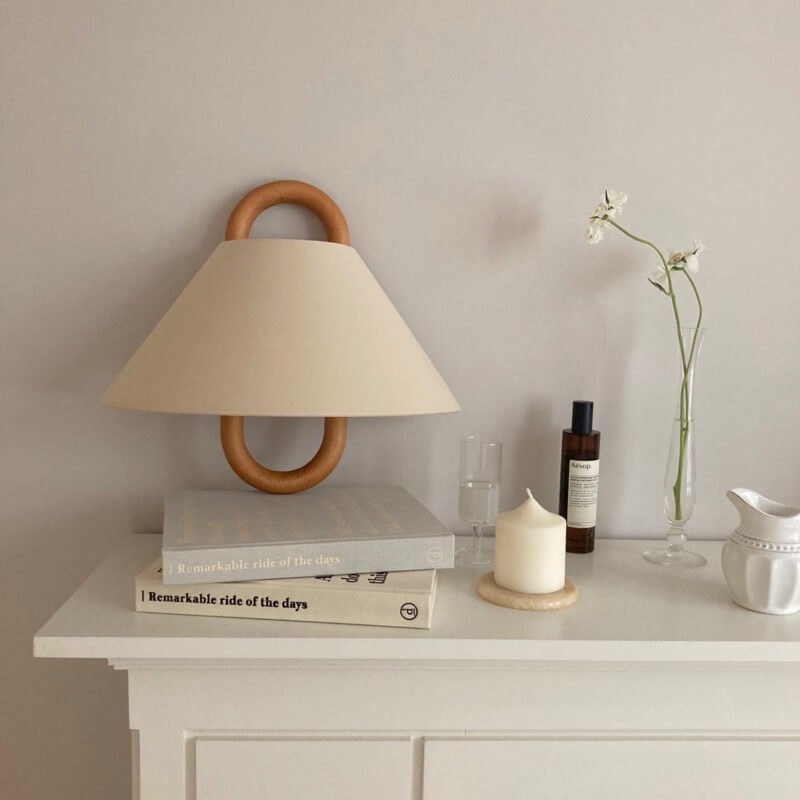 Lampe murale plissée contemporaine