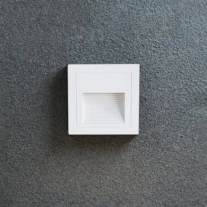 Éclairage moderne à LED pour terrasse et marches