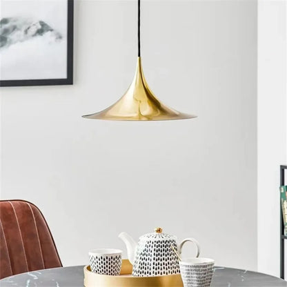 Lustre suspendu au design scandinave