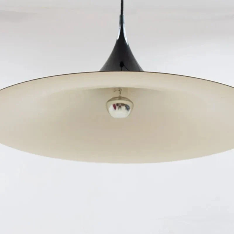 Lustre suspendu au design scandinave