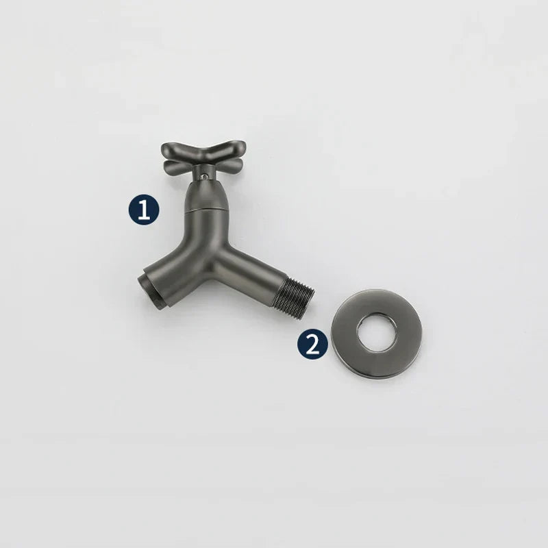 Robinet d'eau froide en laiton mural