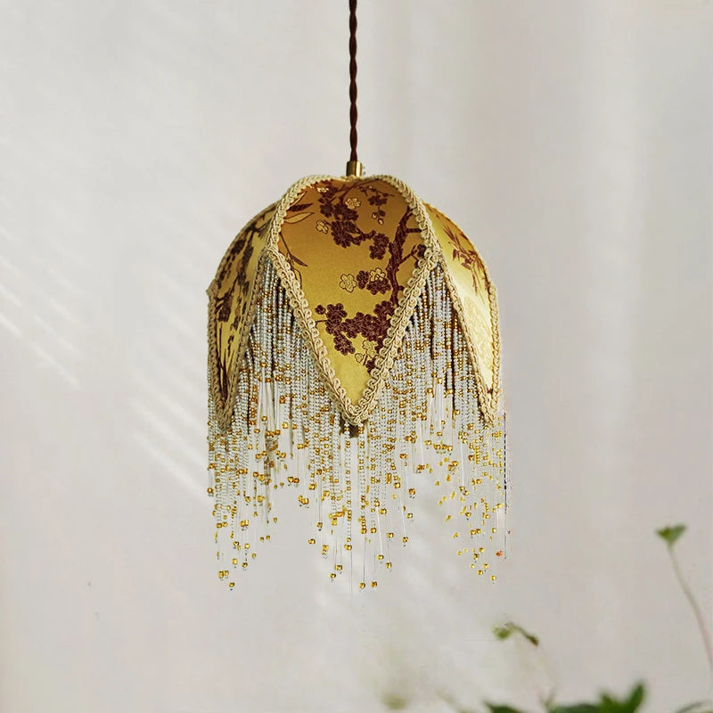 Suspension en tissu d'époque