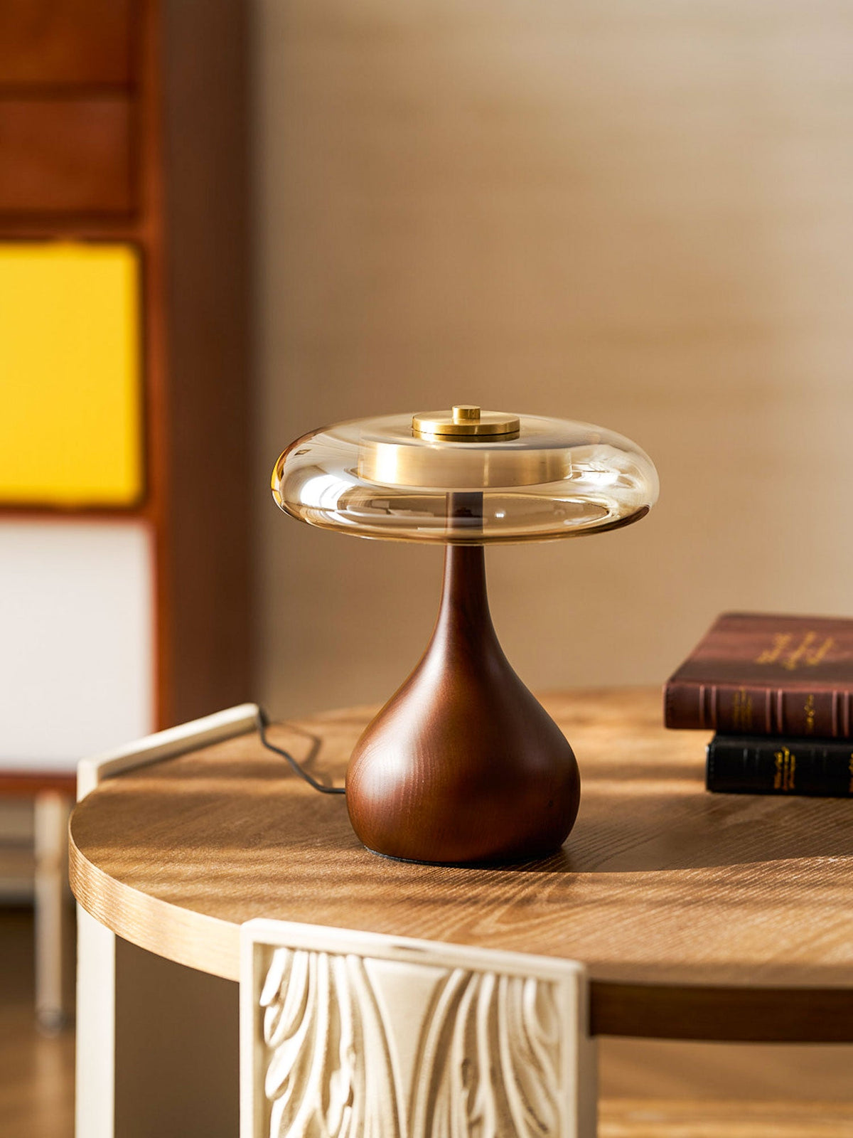 Lampe à poser en noyer style mi-siècle moderne Quilven