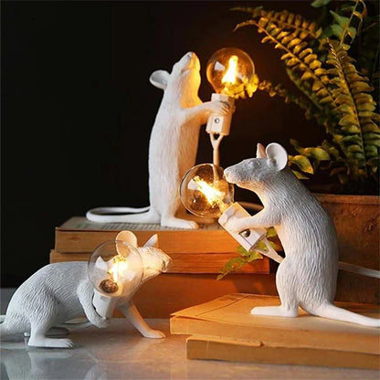 L'Explorateur Curieux – Une Lampe Souris Ludique