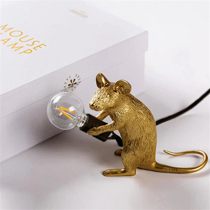 L'Explorateur Curieux – Une Lampe Souris Ludique