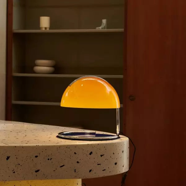 Lampe de table postmoderne en métal et verre