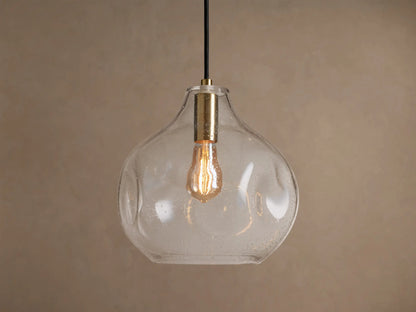 Suspension globe en verre texturé avec graines